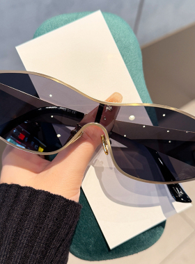 金属复古2025新款遮阳方框太阳镜女高级感网红时尚防紫外线墨镜小