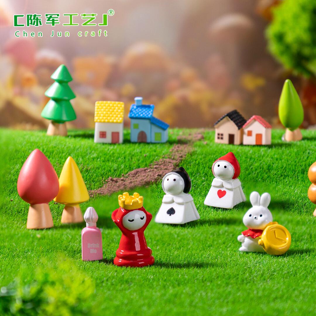 新款跨境新品卡通房子扑克棋子爱图片