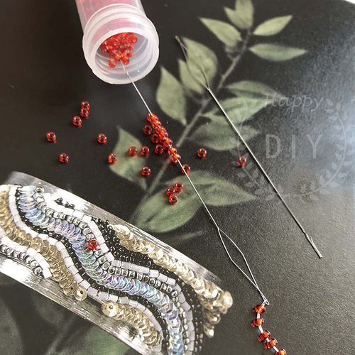 串珠亮片用针串珠刺绣CLOVER