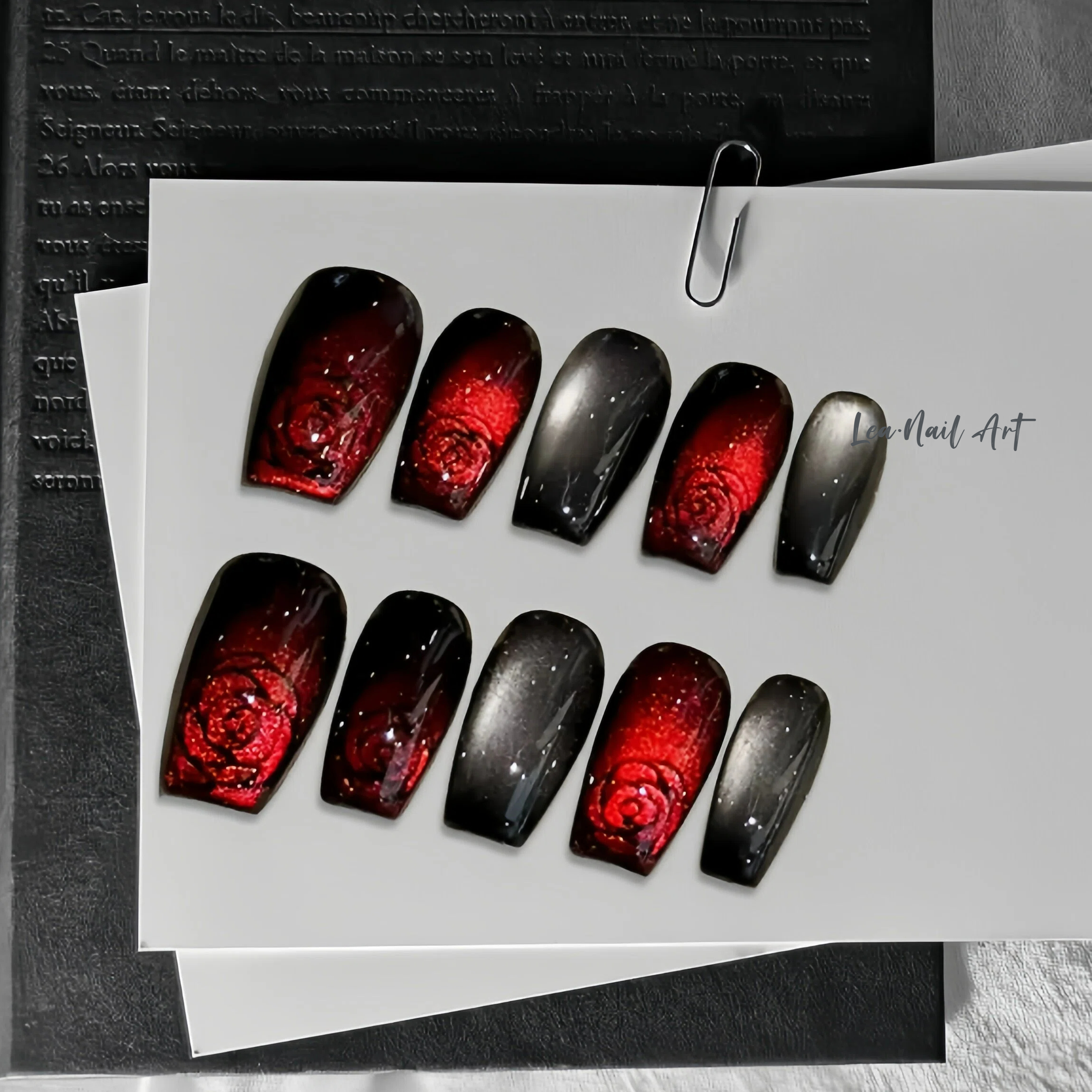 野玫瑰｜新款高级感暗黑系玫瑰花高冷酷猫眼显白纯手工穿戴甲短款