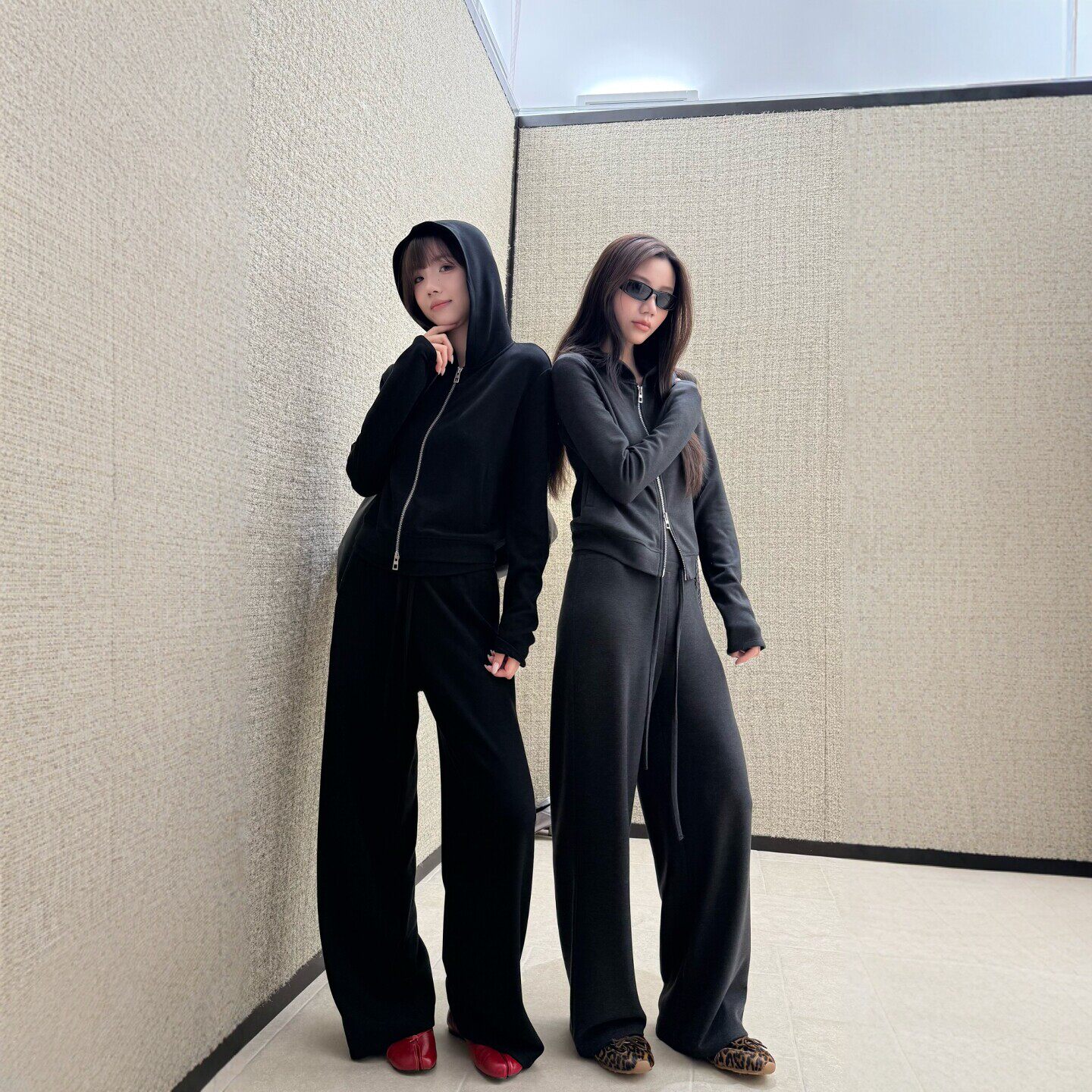 摩登197时尚套装女2026冬新款连帽拉链卫衣休闲阔腿裤两件套2F276