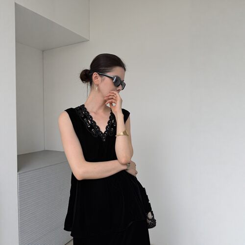 丝绒镂空V领无袖背心女秋新