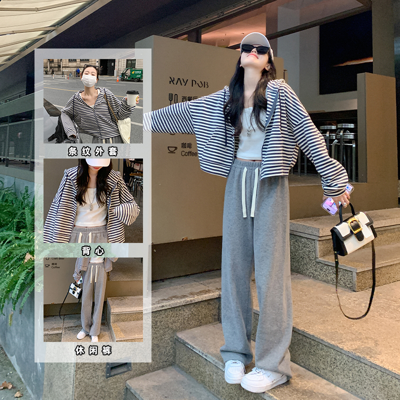 曾小咸秋冬休闲套装女韩版宽松条纹连帽卫衣外套背心休闲裤三件套