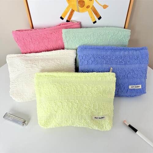 In the summer of 2025, a wrinkled make-up bag for a womans f