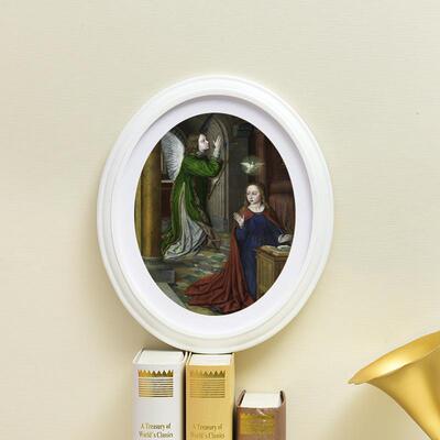 Indensity plate elliptical frame wall decorated with a Euro-