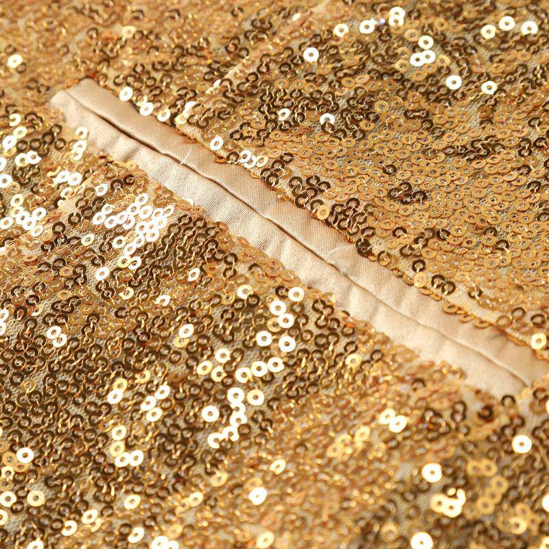 Im wearing a vest on the stage of a fancy margarita-America