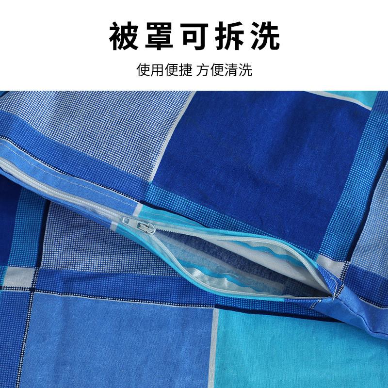 Three sets of pure cotton sheets in the school dormitory are