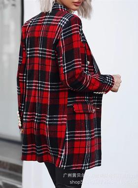 LZR 11441 European beauty with a long red stripe over the su