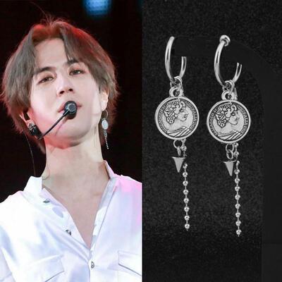 GOT7 in Van King has a modest and an old-American head like