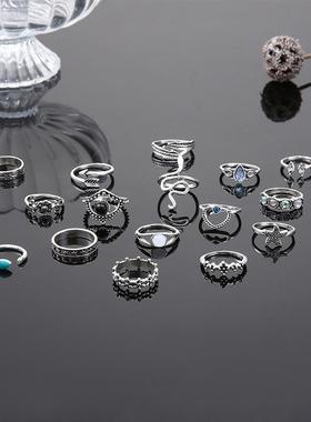 OMalley has 18 rings of punk-shaped snakes in black and whi