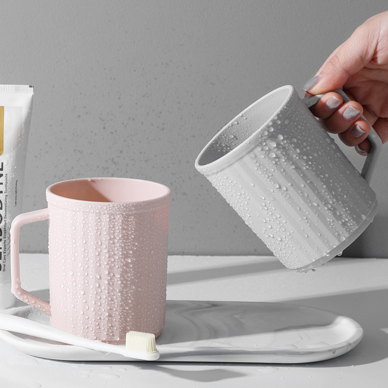 High-capacity good-looking rinse cups for home bathroom use.