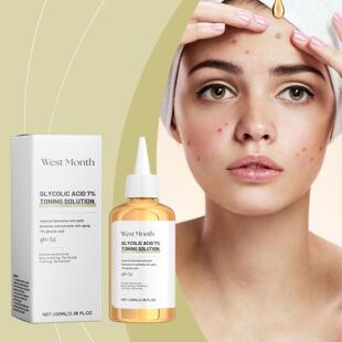 WEST MONTH Moisturizing Toner - Gently cleanses and moisturi