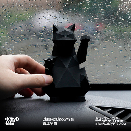 青红皂白KittyD钻猫小招财猫塑像