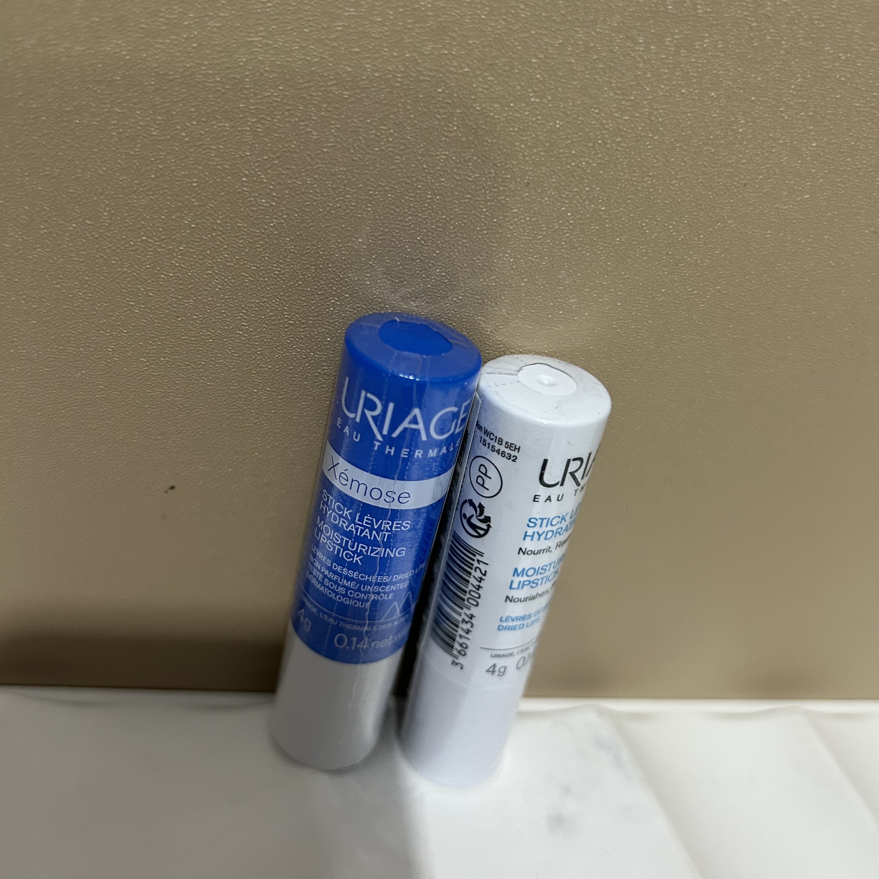 依泉柔润护唇膏梅子味4g补水保湿滋润补水防干裂唇膜女口红打底