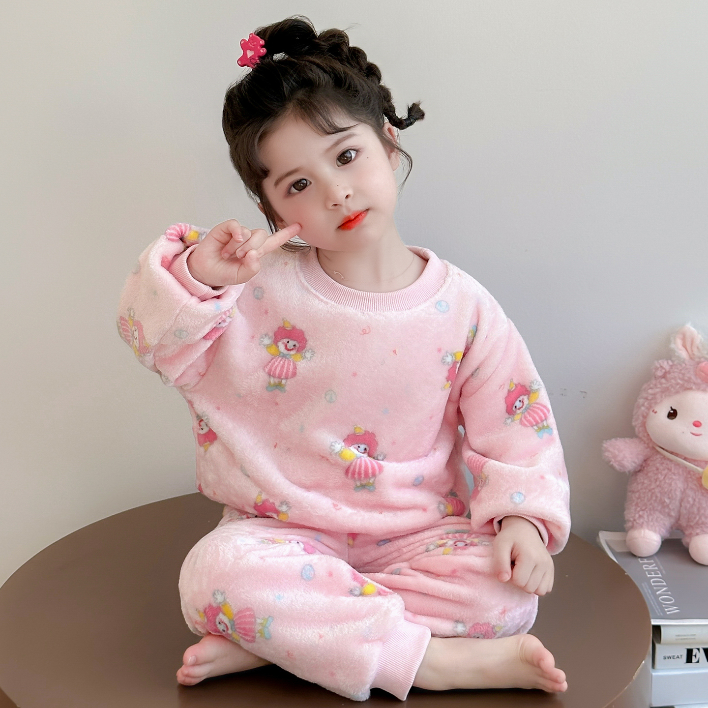 儿童睡衣女童秋冬款珊瑚绒可爱小丑女宝宝卡通家居服套装2025新款