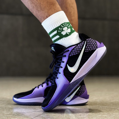 耐克女子防滑耐磨低帮篮球鞋