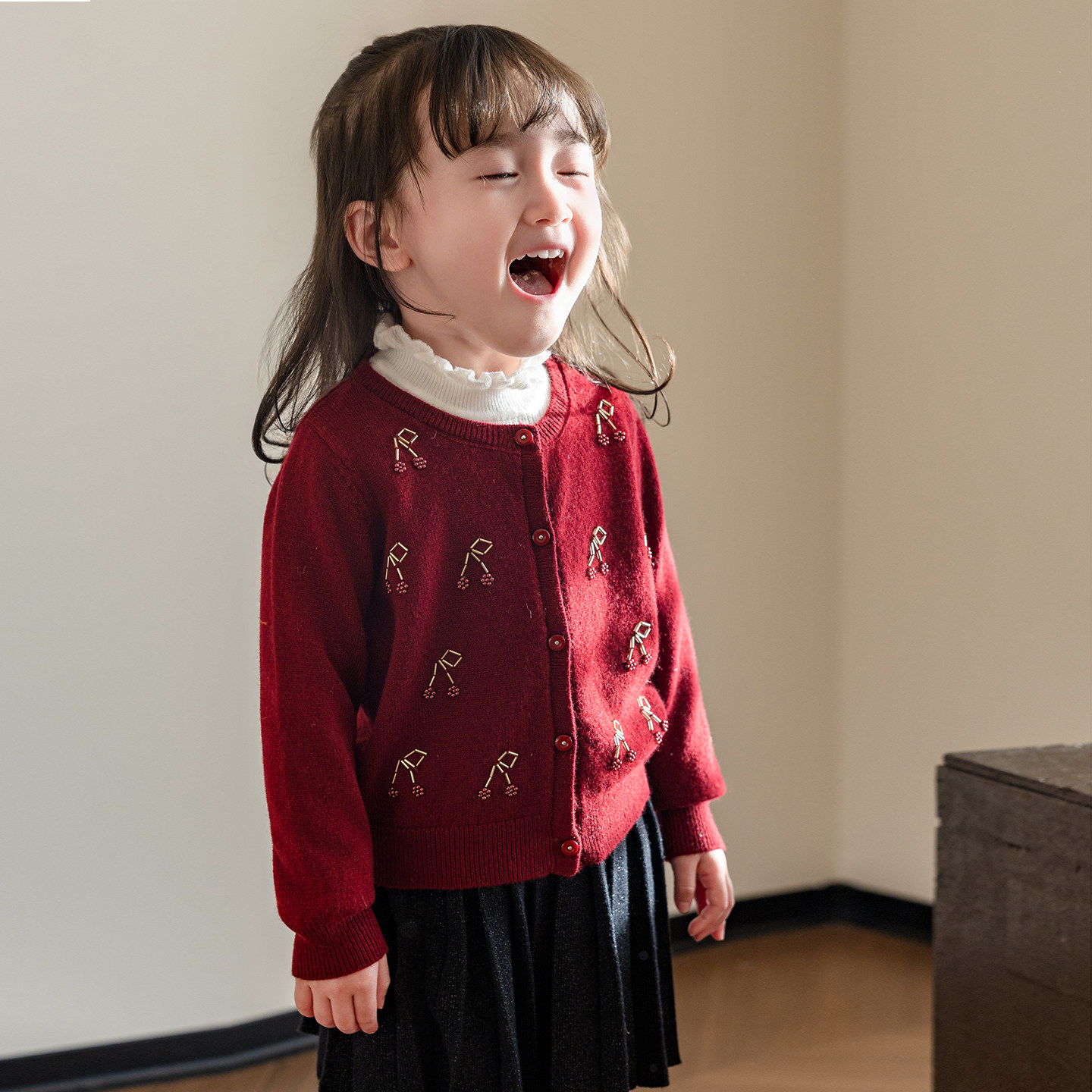 100%羊毛开衫手工串珠小樱桃红色针织衫甜美可爱女童毛线衣外套春,童装/婴儿装/亲子装,毛衣/针织衫,淘宝优惠券,粉丝福利购,淘宝优惠卷