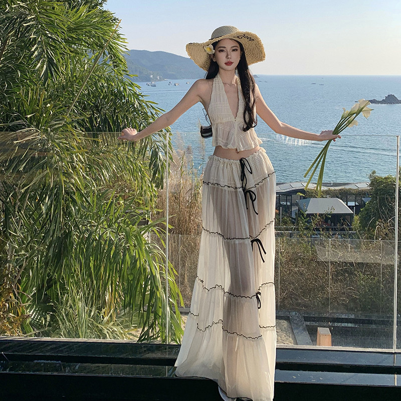法式浪漫海边度假套装纯欲性感透视褶皱挂脖背心长裙两件套沙滩裙