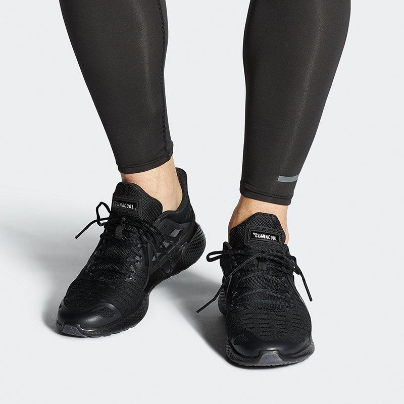 阿迪达斯清风系列男女跑步鞋