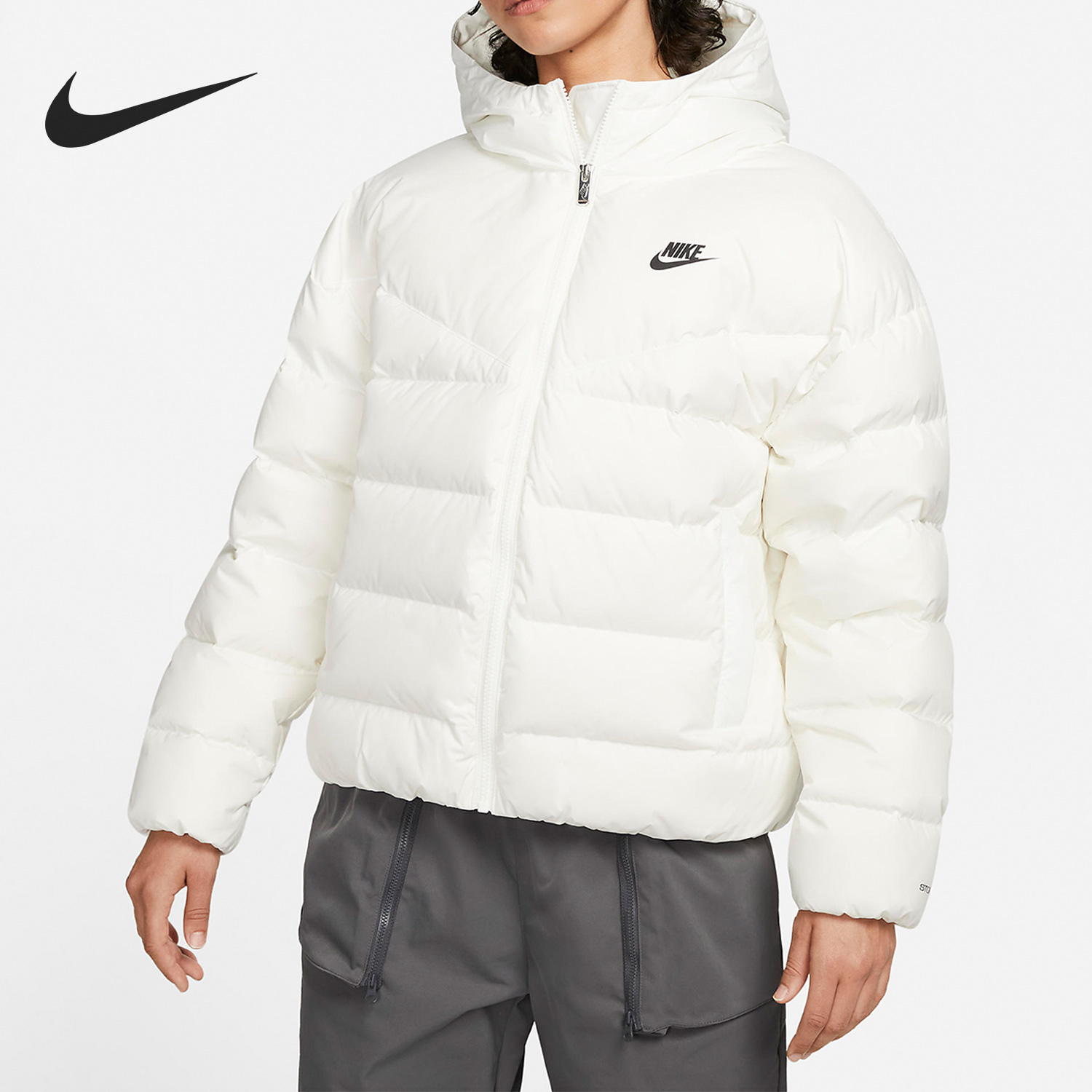 Nike/耐克正品冬季新款女子运动保暖连帽防风羽绒服 DQ5904-133