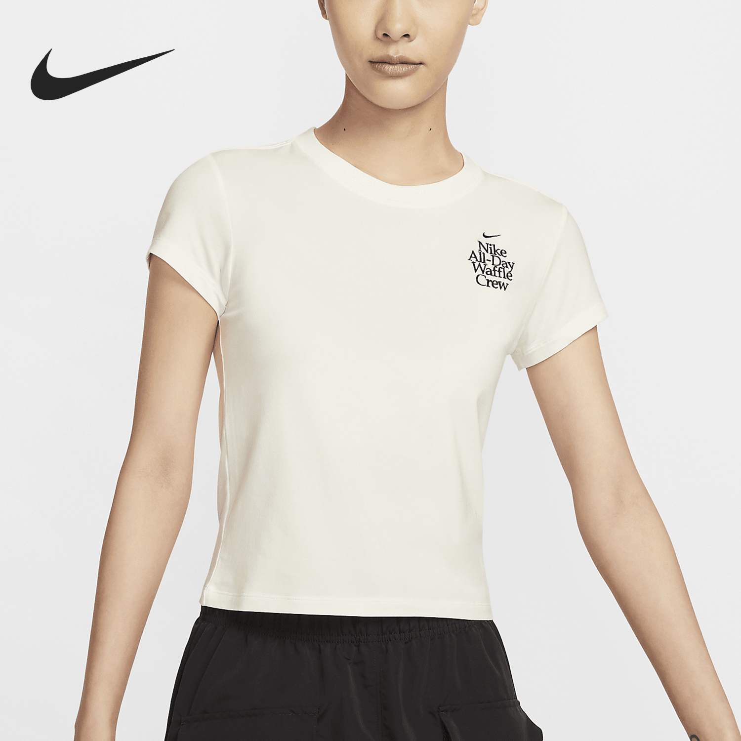 Nike/耐克正品Sportswear 女士修身运动短袖T恤HQ1196-133