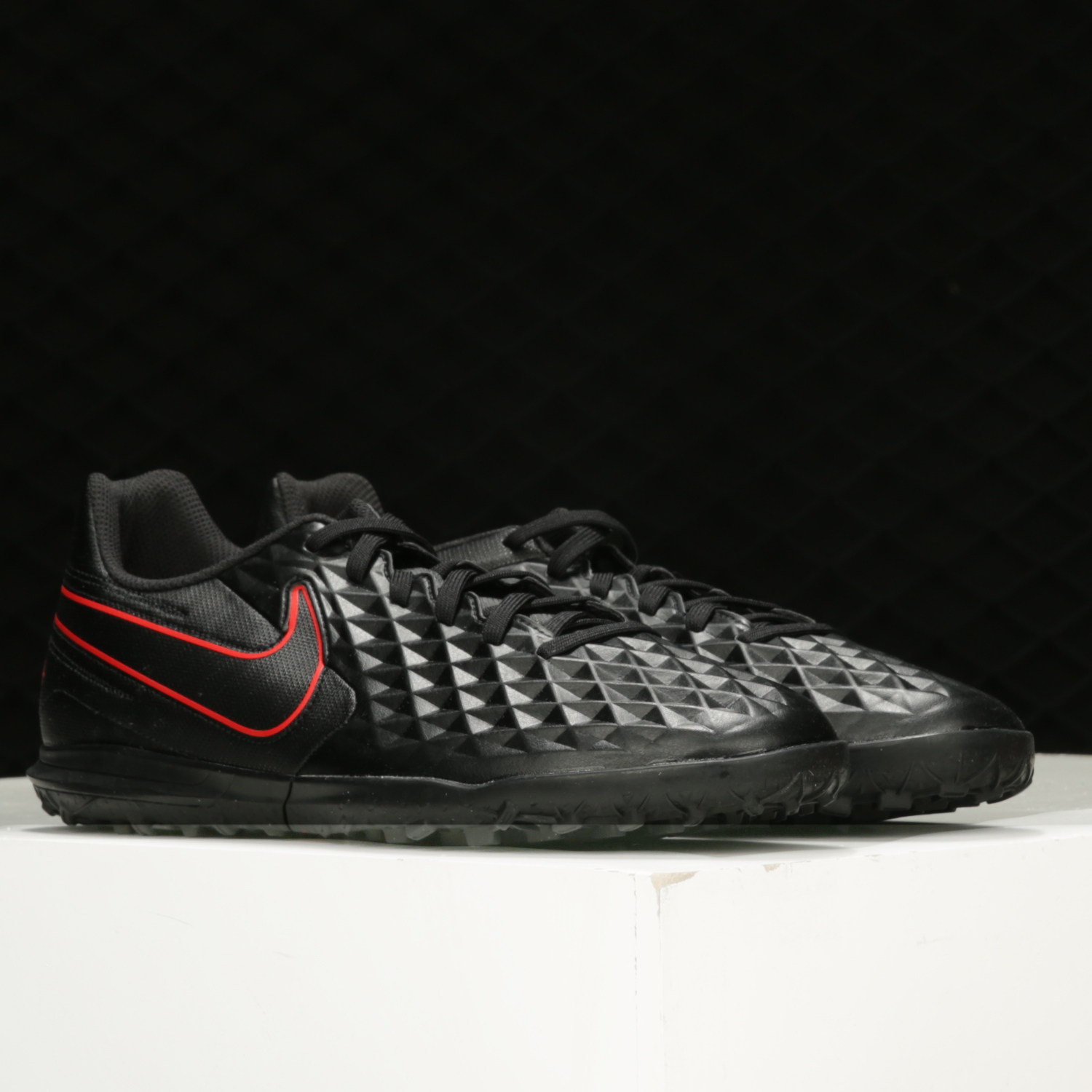 Nike/耐克26夏男女成人NIKE BOMBAX 碎钉人造场地足球鞋 AT6109