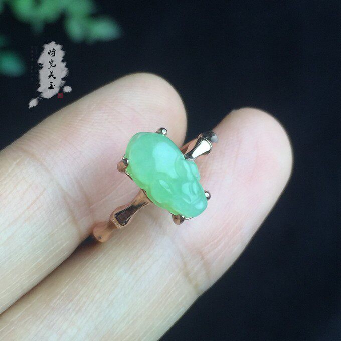 缅甸天然A货翡翠冰果绿貔貅戒指
