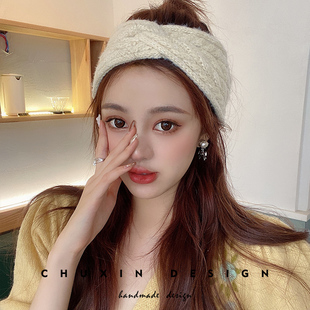 韩版秋冬针织保暖宽边外出发带复古麻花交叉毛线发箍护耳头饰网红