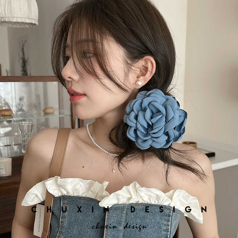 牛仔蓝玫瑰花朵抓夹发夹高级感