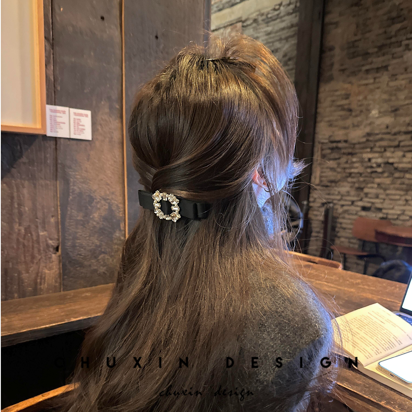 高级感黑色蝴蝶结珍珠水钻后脑勺马尾香蕉夹顶夹弹簧夹横夹发夹女