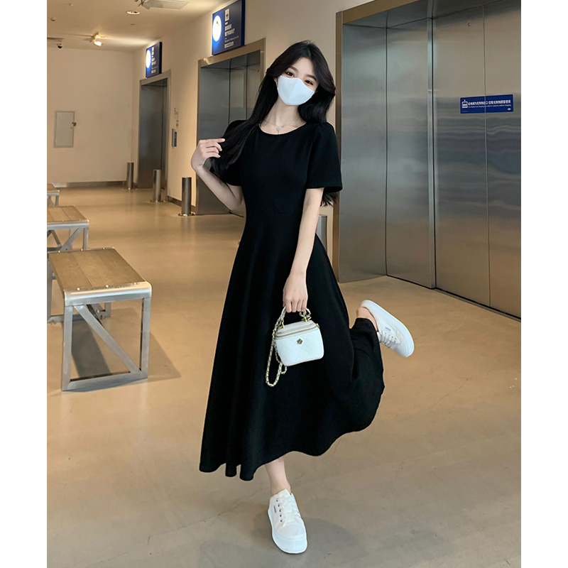 大码女装2025夏季新款胖mm遮肚子显瘦收腰洋气减龄黑色t恤连衣裙