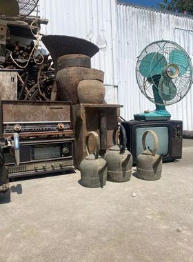 2026民俗老物件木桶风箱收录音机电视背篓缝纫机水壶农村怀旧装饰