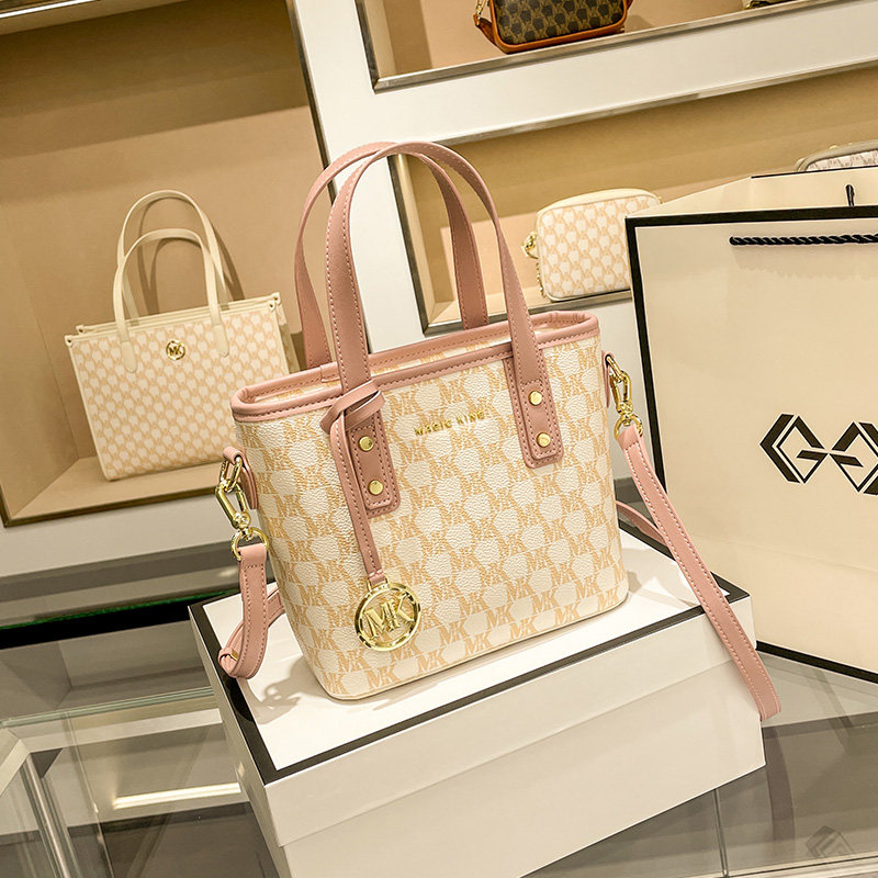 MK小托特包包2021新款秋冬时尚小众设计单肩斜挎菜篮子女包手提包