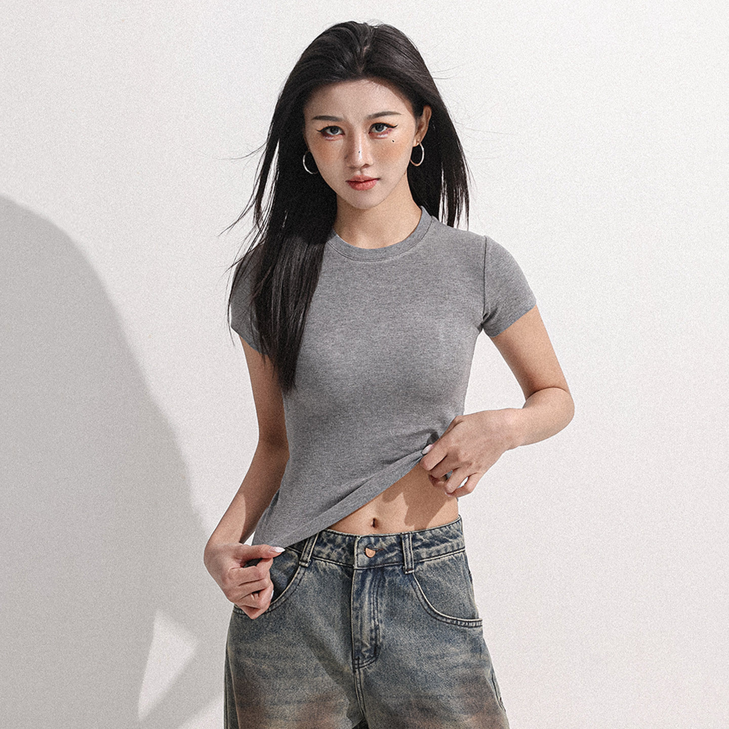 美式正肩圆领短袖t恤女2026新款中腰亲肤修身叠穿百搭绝美小上衣