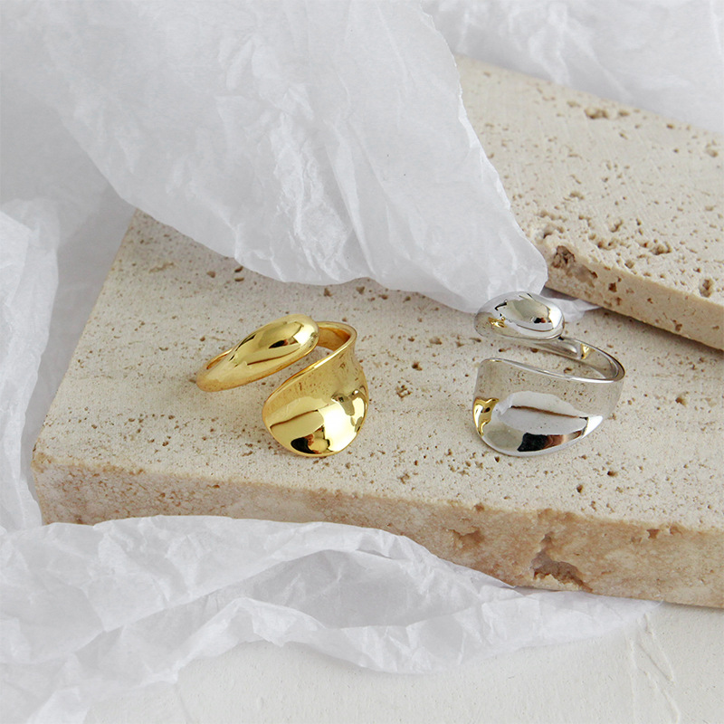 Sterling Silver Simple Fashion Smooth Irregular Silver Ring图片