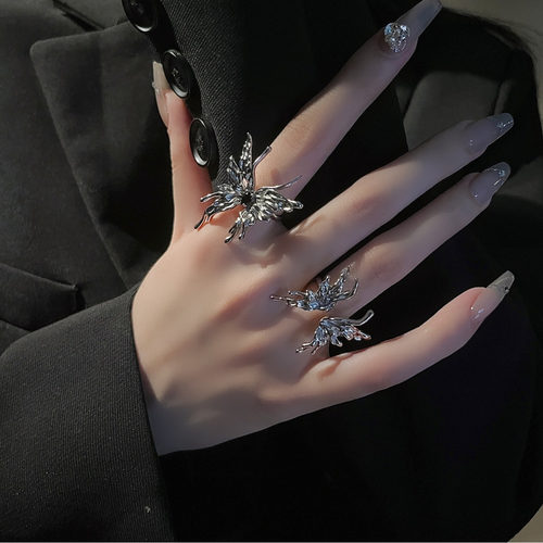 2023 Punk Vintage Metal Liquid Dissolved Butterfly Women's
