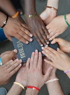 款式新颖手链品牌见详情