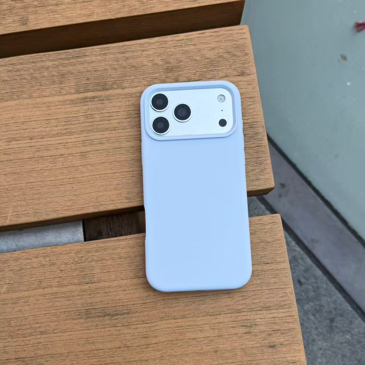 ins简约高级感iphone18pro max手机壳17pro磨砂16pro大视窗防摔15液态硅胶14外壳浅蓝色肤感防摔情侣新款