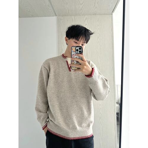 假两件拼色手缝线V领毛衣男冬季