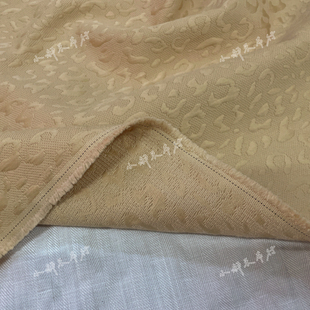 土黄色微光泽圈圈豹纹提花面料外套裤包包沙发服装设计师工艺布料