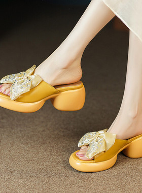 米白色黄色真皮拖鞋女网红时尚百搭夏季外穿厚底凉拖鞋中跟 RLWM