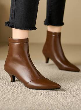 秋冬皮靴尖头鞋细高跟短靴女棕色米白色靴子短筒裸靴大码女靴PCSA