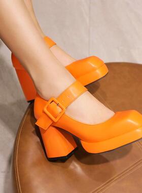 2022年春秋橙色米色白色红色婚鞋新娘粗跟高跟单鞋女大码小码 DB