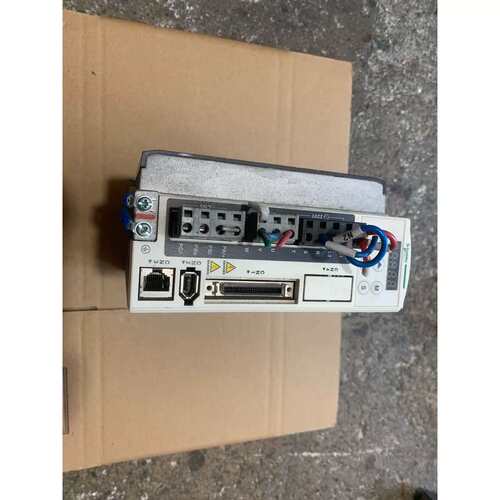 议价施耐DE驱动器、LXM23DU07M3X、成色如图功能包好:3