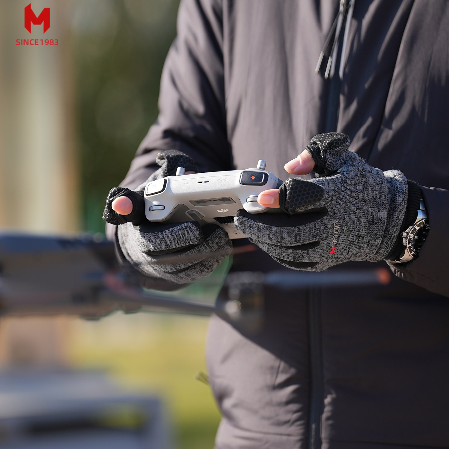 马田无人机飞行防寒摄影手套专业操作遥控器专用冬季户外保暖触屏防滑防风半指露指控制适用佳能尼康索尼松下