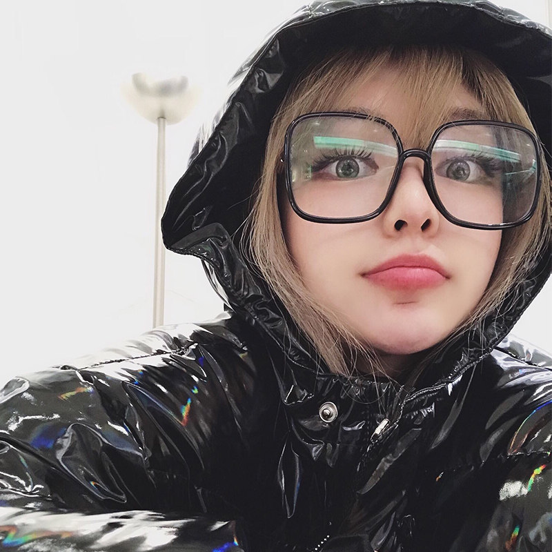 网红大黑框周扬青同款平光眼镜女防辐射韩版潮显瘦ins眼镜框方形