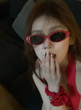 欧美风小框墨镜女潮ins网红个性拍照红色椭圆太阳镜防紫外线百搭