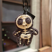 手工钩针编织jellycat同款 骷髅小人鲍勃Bob包包挂件钥匙扣材料包