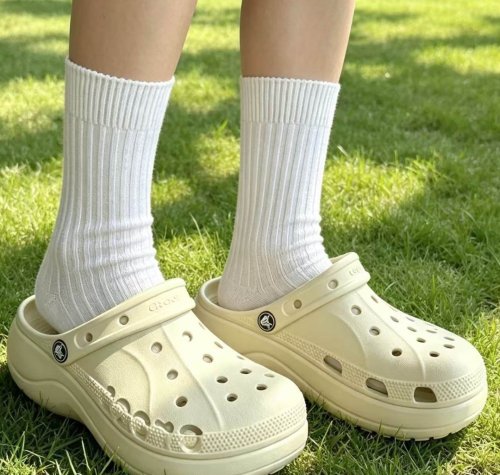 Crocs卡骆驰  EVA 外穿 透气洞洞鞋 4.1cm 女款 冬日白208186-11S