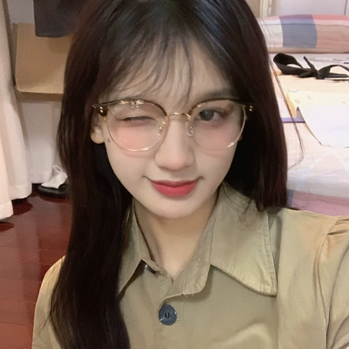 Cold Tea Color Ultra -light Half -Frame очки.